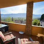 Dimora Del Falco Bed & Breakfast 3*