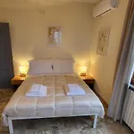 Bed & Breakfast Dimora Del Falco 3*