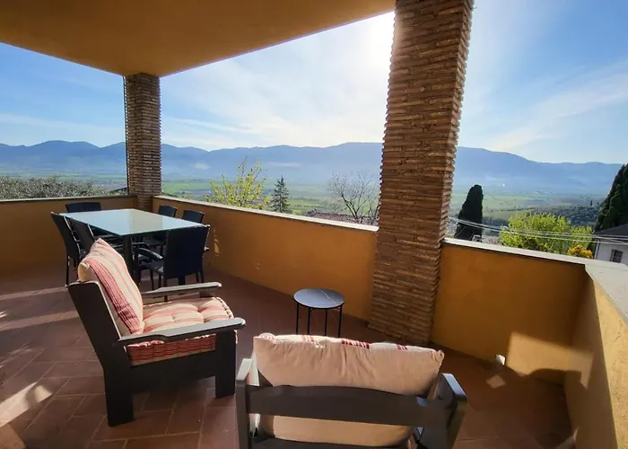 Dimora Del Falco モンテファルコ