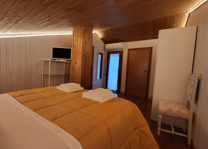 Dimora Del Falco 3* モンテファルコ